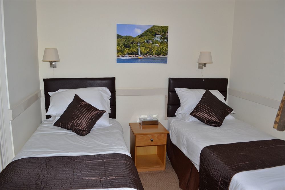 The Rowbarge Hotell Woking Exteriör bild