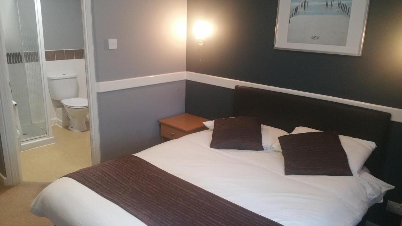 The Rowbarge Hotell Woking Exteriör bild