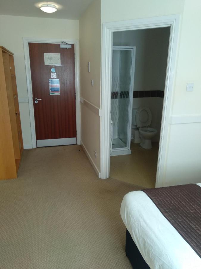 The Rowbarge Hotell Woking Exteriör bild